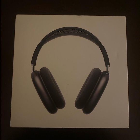 Apple Over-Ear Headphones in Black